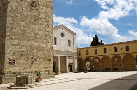 Visit Chiusi in South Tuscany: Review & Guide to Chiusi near Val d’Orcia