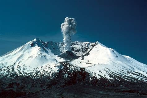 Decades-old camera reveals forgotten images of Mount St. Helens ...