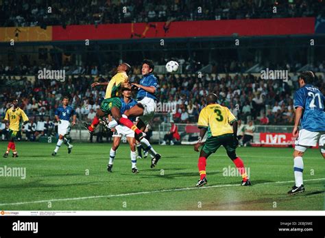 Football 1998 Hi Res Stock Photography And Images Alamy