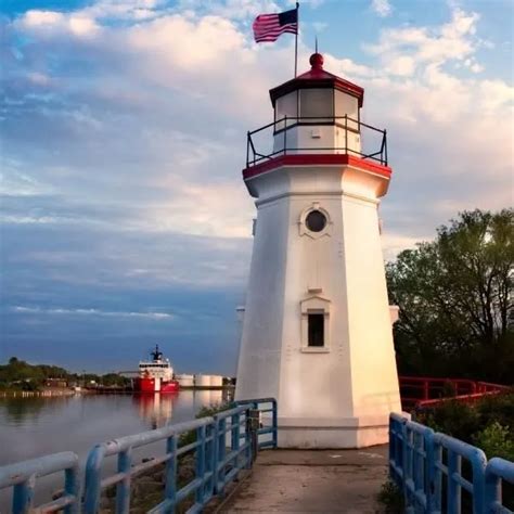 Lake Huron Lighthouses (MAP): 19 Must-Visit Lighthouses | My Michigan ...