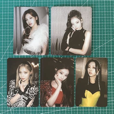 Jual Itzy Guess Who Limited Edition Random Pc Yeji Lia Ryujin Yuna