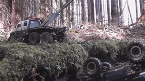 Scale 6x6 Tow Truck Completes Amazing RC Rescue