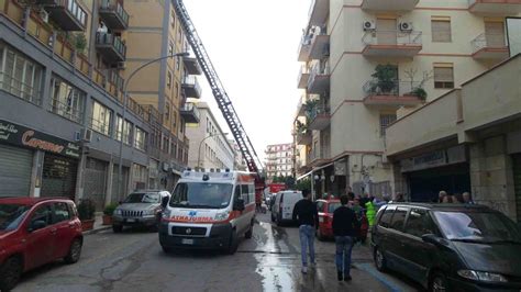 Incendio In Via Maggiore Toselli Sgomberato Palazzo La Repubblica