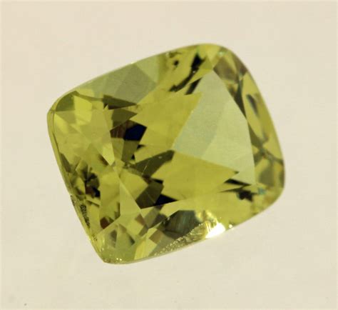 Mali Garnet Yellow 0 95 Ct International Gem Society