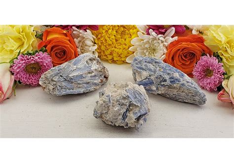 Kyanite – Crystal Gemstone Shop