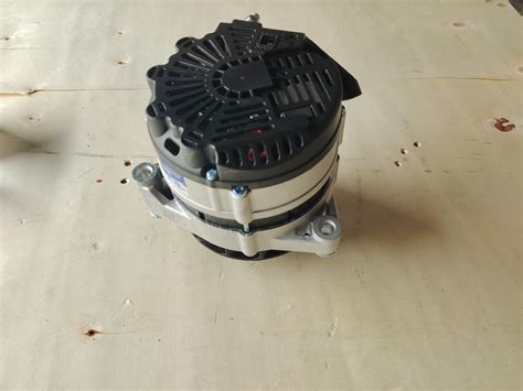 Sinotruk HOWO Truck Spare Parts Alternator Vg1095094002 Alternator