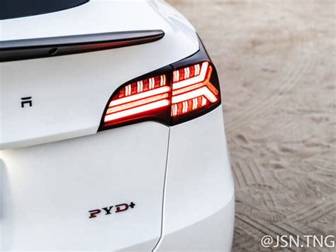 Tesla Model 3 And Y Led Sequential Tail Lights Teslarati Marketplace