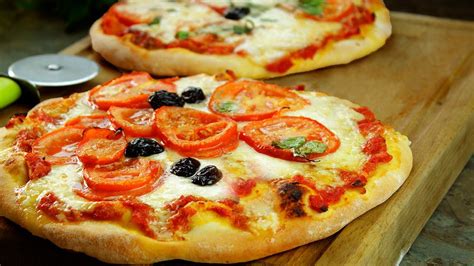 Recette De Pizza Tr S Facile Tomate Mozzarella Recette Pizza