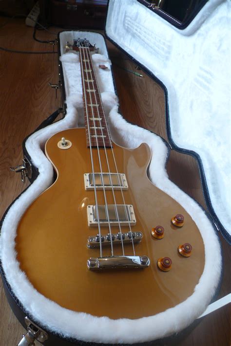 Photo Gibson Les Paul Standard Bass Oversized Gold Top Gibson Les Paul Standard Bass