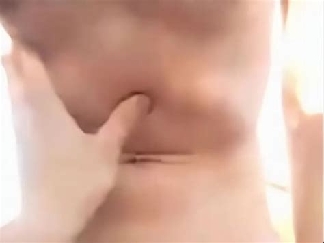 18 Aninhos E Sentando XVIDEOS