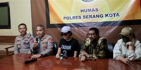 Duduk Perkara Heboh Polisi Gagal Jemput Paksa Nikita Mirzani