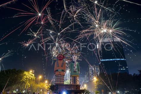 Bmkg Cuaca Saat Malam Pergantian Tahun Kondusif Antara News