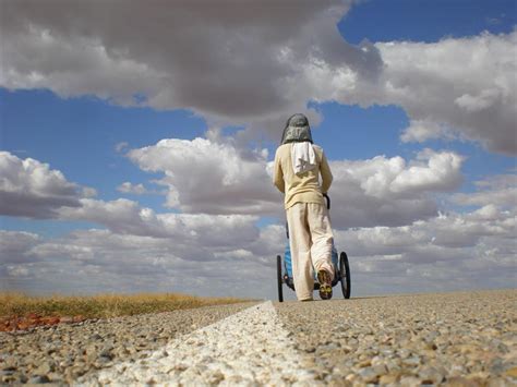 La Vuelta Al Mundo Caminando De La Mano De Ignacio Dean