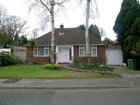 Property Valuation Kenwood Drive Hersham Walton On Thames