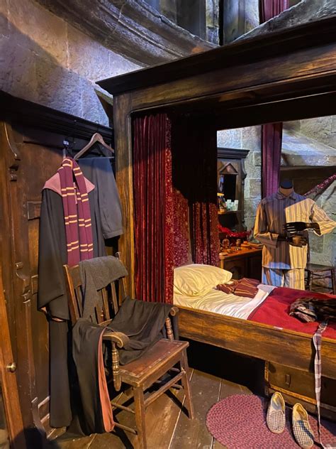 Creating A Magical Common Room Inspired By Harry Potter Artofit