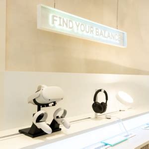 Ee Opens Retail Experience Store Designed To Help Customers Navigate