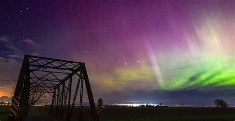 Rare and dazzling display of northern lights just illuminated Ontario ...