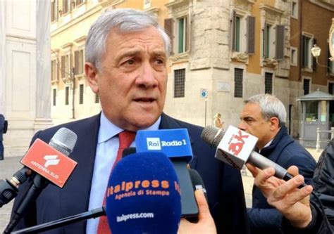 Forza Italia Comitato Nazionale Propone Tajani Alla Guida Politica