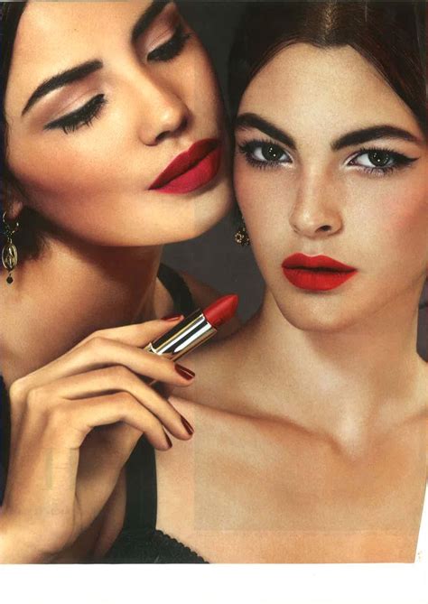 Pin On Фотографии Red Lipstick Shades Beauty Makeup Photography