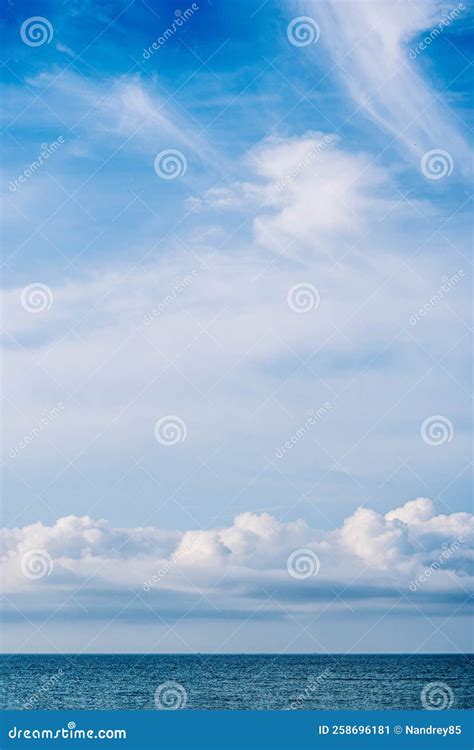 Atmosphere Vertical Panorama Real Photo Beauty Nature Wallpaper