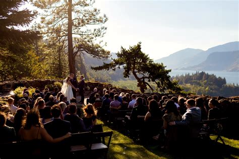The Griffin House Wedding Hood River - Stark Photography | Bend