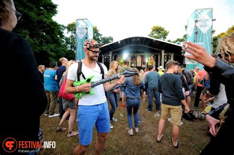 My Baby Op Welcome To The Village Zondag Foto Op Festivalinfo