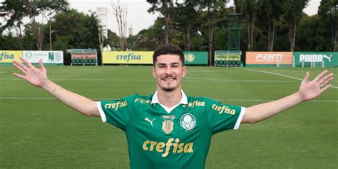 Fl Vio Prado Crava Refor O Matador Do Palmeiras N Vel Muito Alto