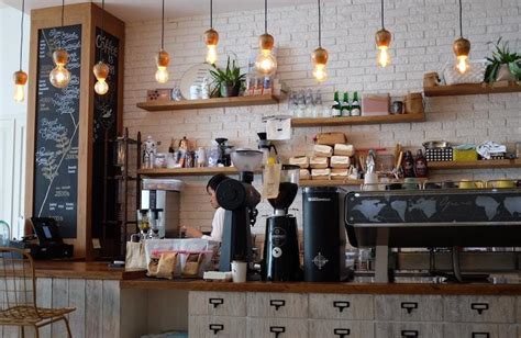 Coffee shop decor cafe ideas for a cozy and trendy space