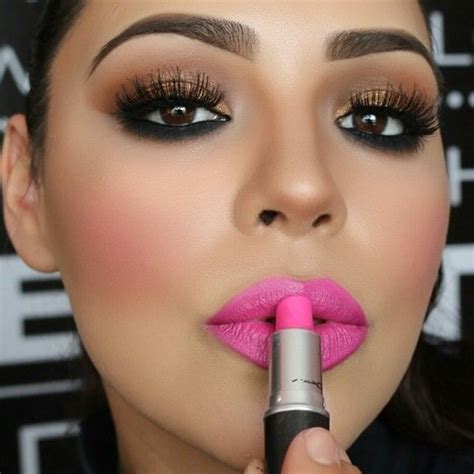 Pin By Joelle P On Things To Wear Beauty Pink Lipstick Makeup