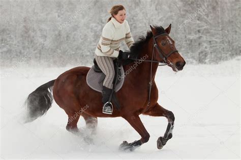 Horse riding in winter – Stock Editorial Photo © Edoma #39418317