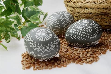 What are Sorbian Easter Eggs? How are they made & Who are the Sorbs ...