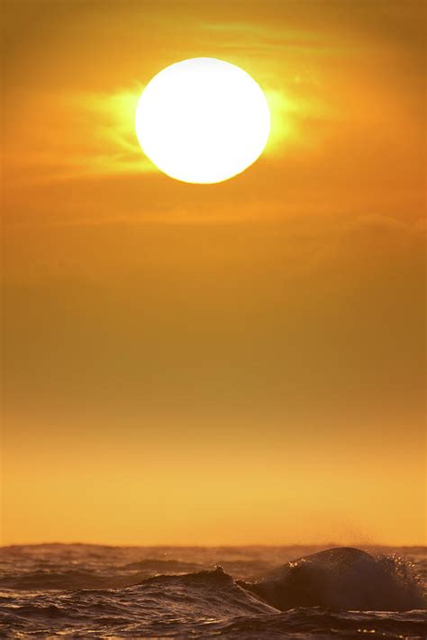 Sun Setting Over Ocean High Resolution Photograph By Jimkruger