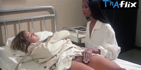 Cindy Leadbetter Lesbian Bush Scene In Emanuelle And The Last