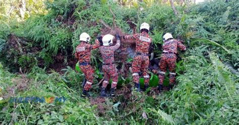 Dua Maut Tiga Cedera Kereta Terbalik Buletin Tv Malaysia