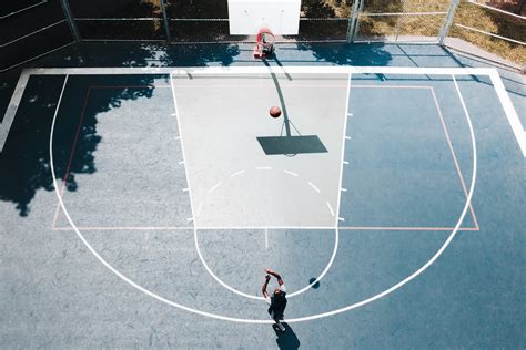 full length, leisure activity, fitness, architecture, outdoors, montreal, standing, basketball ...