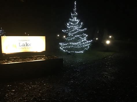 Lakeside Luxury Lodges | Self catering Luxury Lakeside Lodge | Thorney