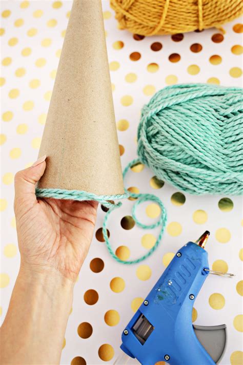 Diy Yarn Christmas Tree — Diy Instructions