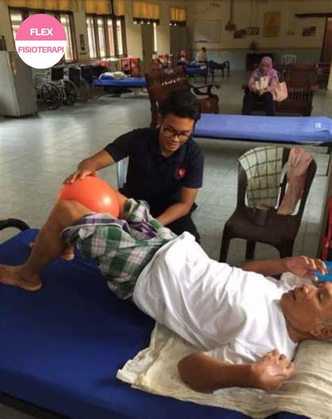 Masalah Berjalan Dalam Kalangan Warga Emas Flexphysiotherapy