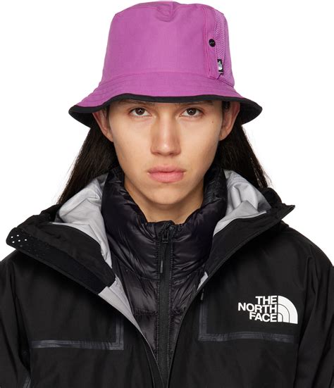 Chapeau bob Class V réversible mauve The North Face en solde