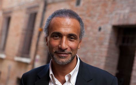 Tariq Ramadan Veut Demander La Nationalit Fran Aise Femmes Du Maroc