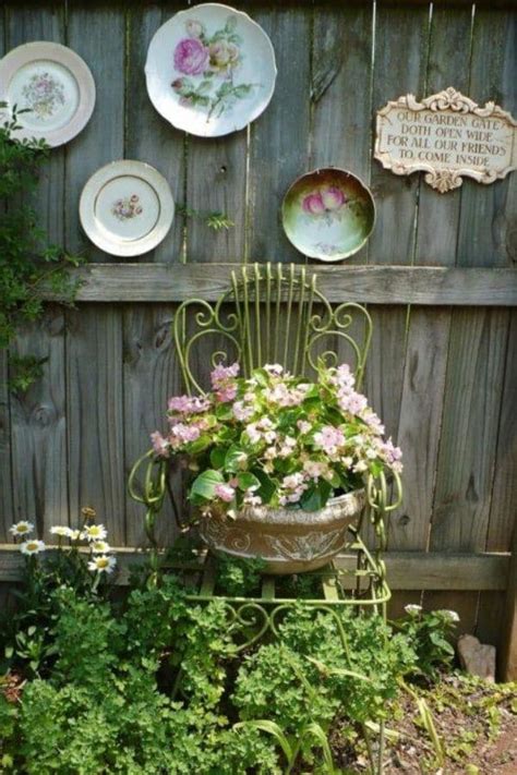 Charming Vintage Garden Decor Ideas Tasteandcraze