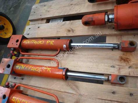 Used Hydraulic Rams Pair Of Hydraulic Rams 220mm Stroke Hydraulic Ram