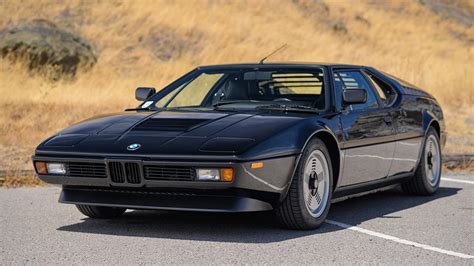 Bmw M1 2022