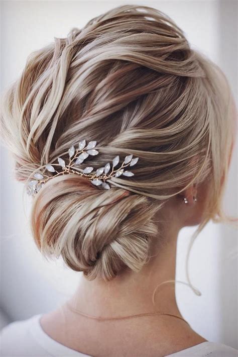 40 Ways To Wear Wedding Flower Crowns Hair Accessories Wedding Hair