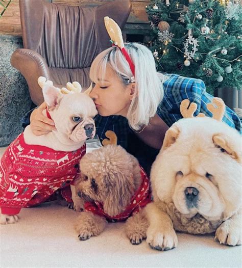 Dàn hot girl Việt xinh tươi rạng ngời đón Giáng sinh