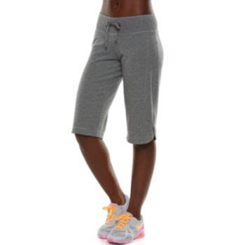 Women's Tek Gear® Core Lifestyle Skimmer Yoga Capri Leggings | Womens ...