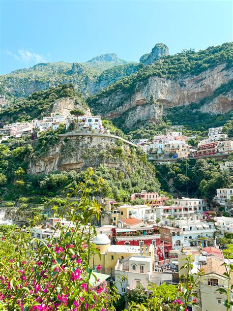 Travel Guide to The Amalfi Coast: Positano - The Friendly Traveler