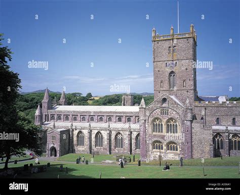 St David s Cathedral Stock Photo - Alamy