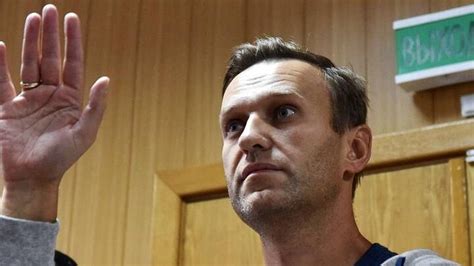 L Opposant Au Kremlin Alexe Navalny Condamn Jours De Prison Le