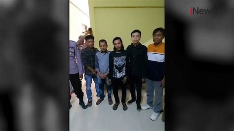 Tukang Parkir Yang Paksa Minta Uang Thr Rp Ribu Di Karawang Ditangkap